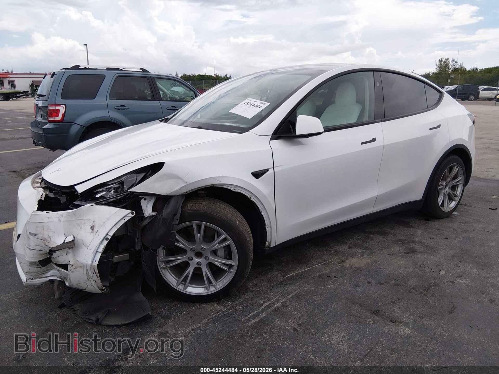 2023 TESLA MODEL Y - VIN: 7SAYGDEDXPF922789 - Фото 2