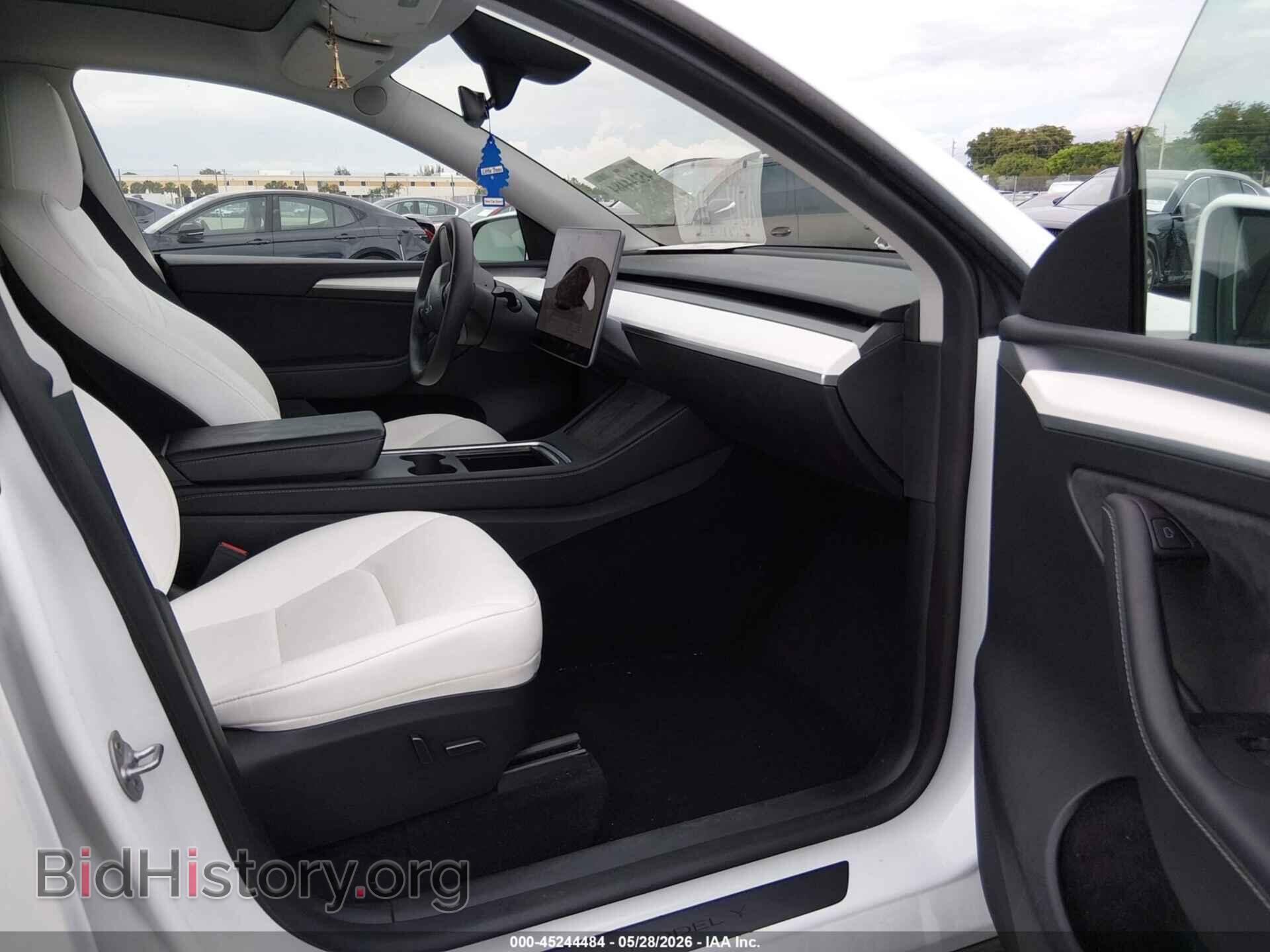 2023 TESLA MODEL Y - VIN: 7SAYGDEDXPF922789 - Фото 5