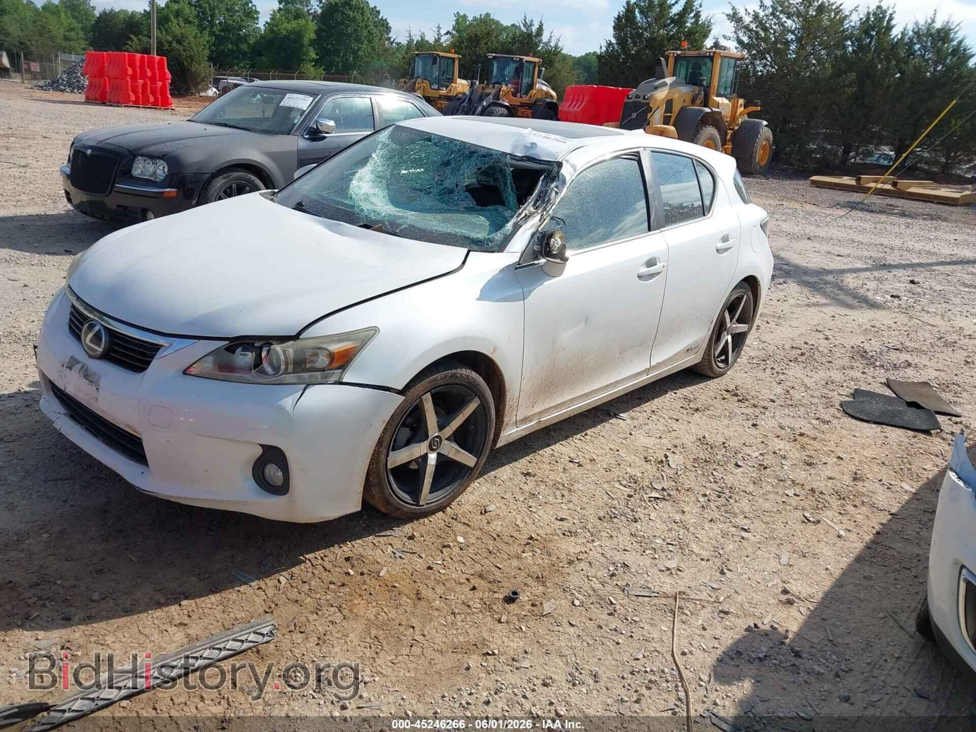 2013 LEXUS CT 200H - VIN: JTHKD5BH2D2134997 - Photo 2