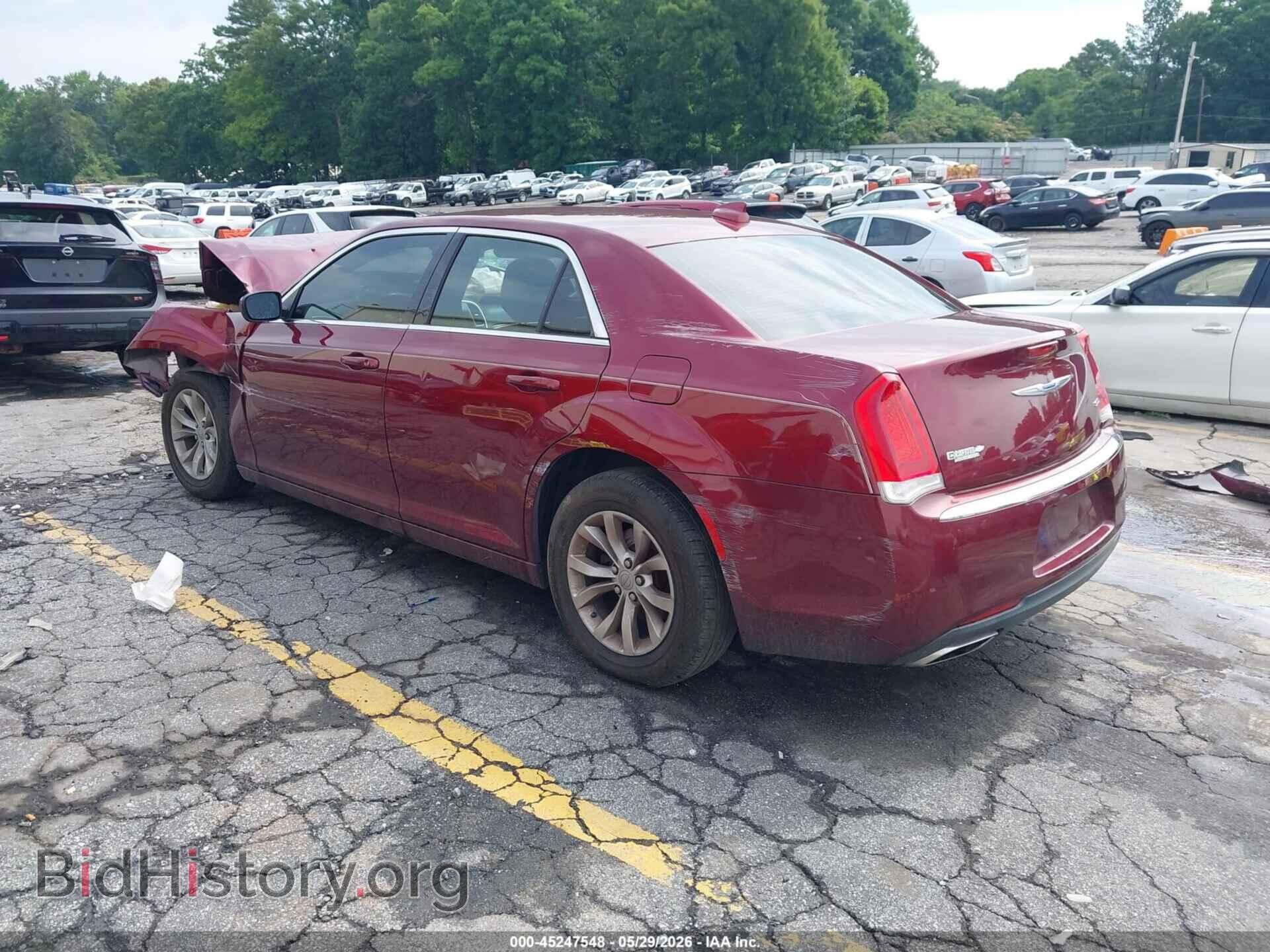 2019 CHRYSLER 300 - VIN: 2C3CCAAG8KH736970 - Фото 3