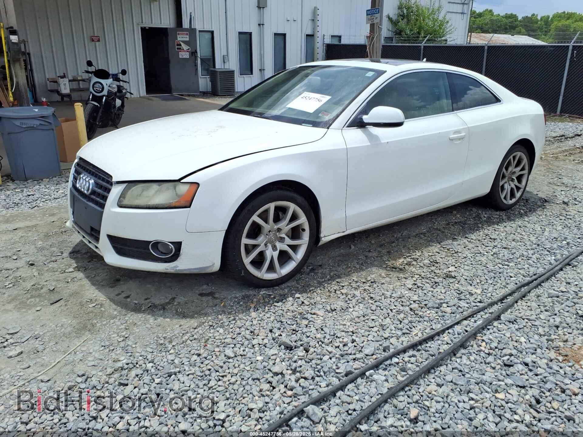 2011 AUDI A5 - VIN: WAUCFAFR2BA038055 - Photo 2