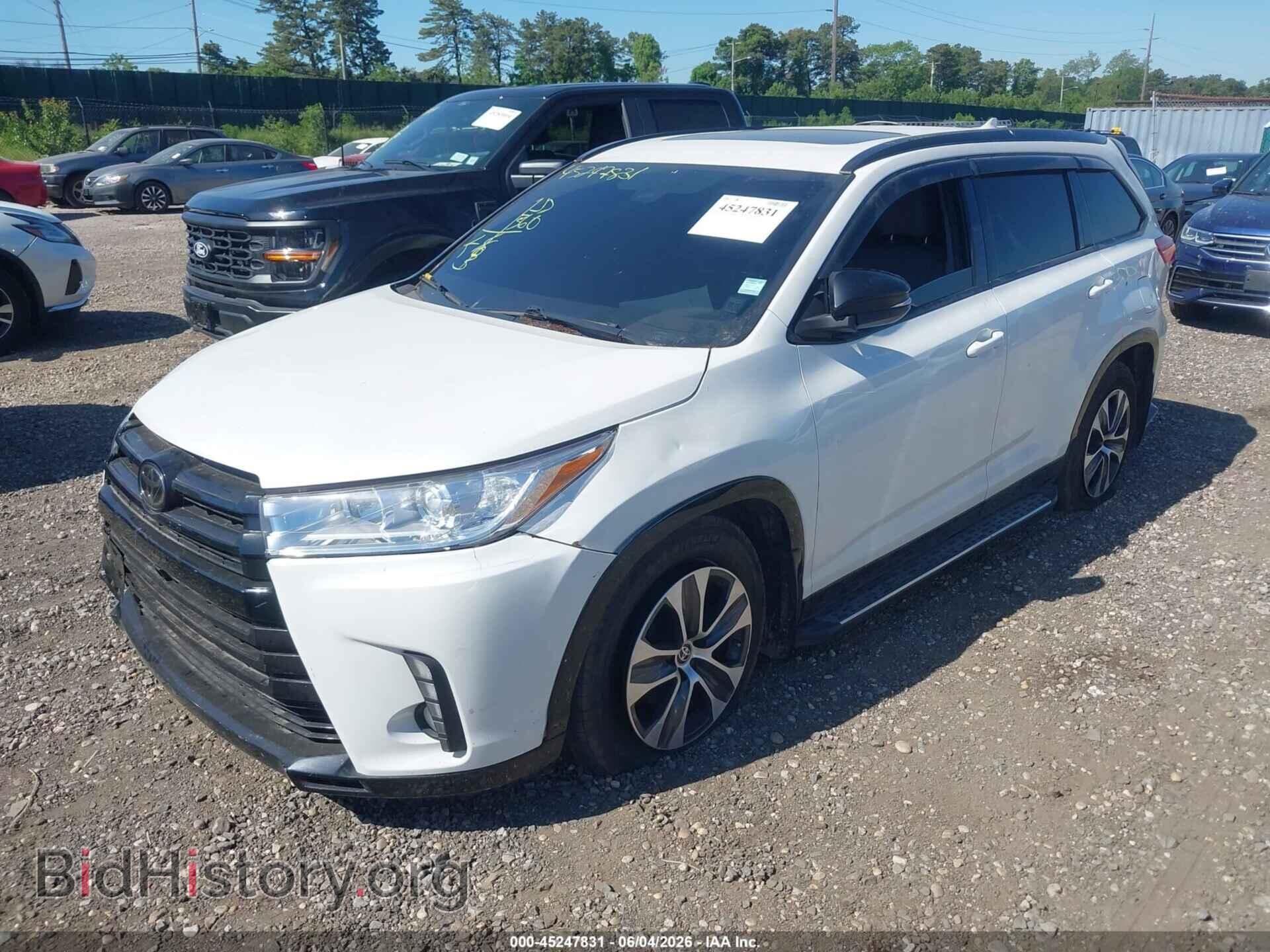 2018 TOYOTA HIGHLANDER - VIN: 5TDJZRFH7JS840318 - Фото 2