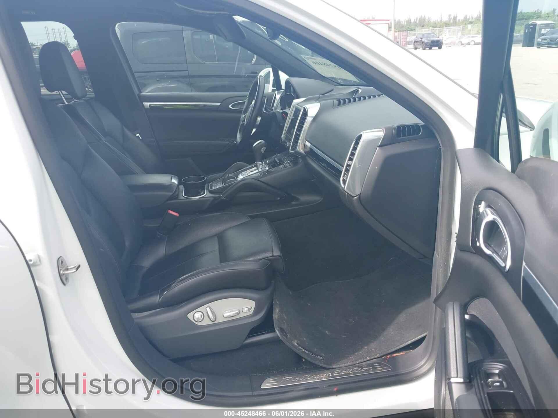 2017 PORSCHE CAYENNE - VIN: WP1AA2A29HKA82869 - Фото 5