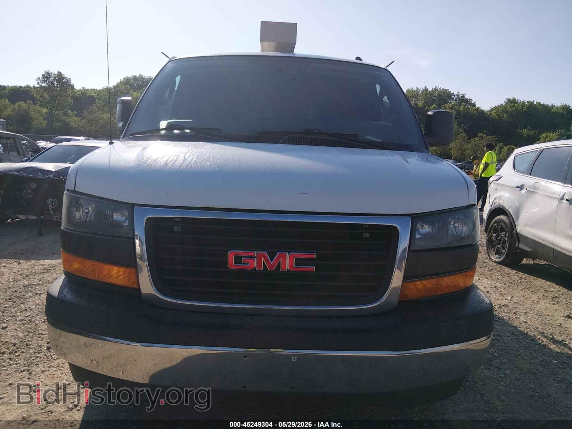 2017 GMC SAVANA 2500 - VIN: 1GTW7AFF7H1908474 - Photo 6