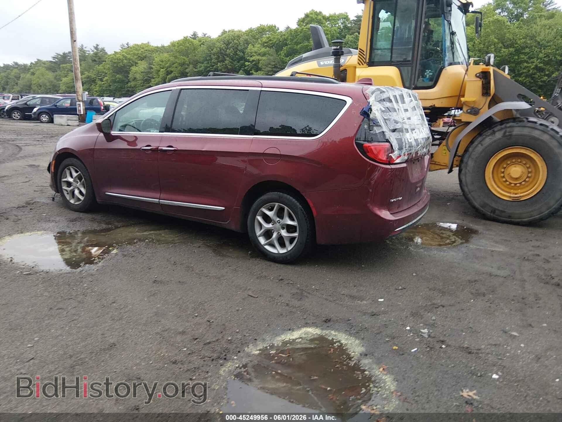 2017 CHRYSLER PACIFICA - VIN: 2C4RC1BG8HR810329 - Фото 3