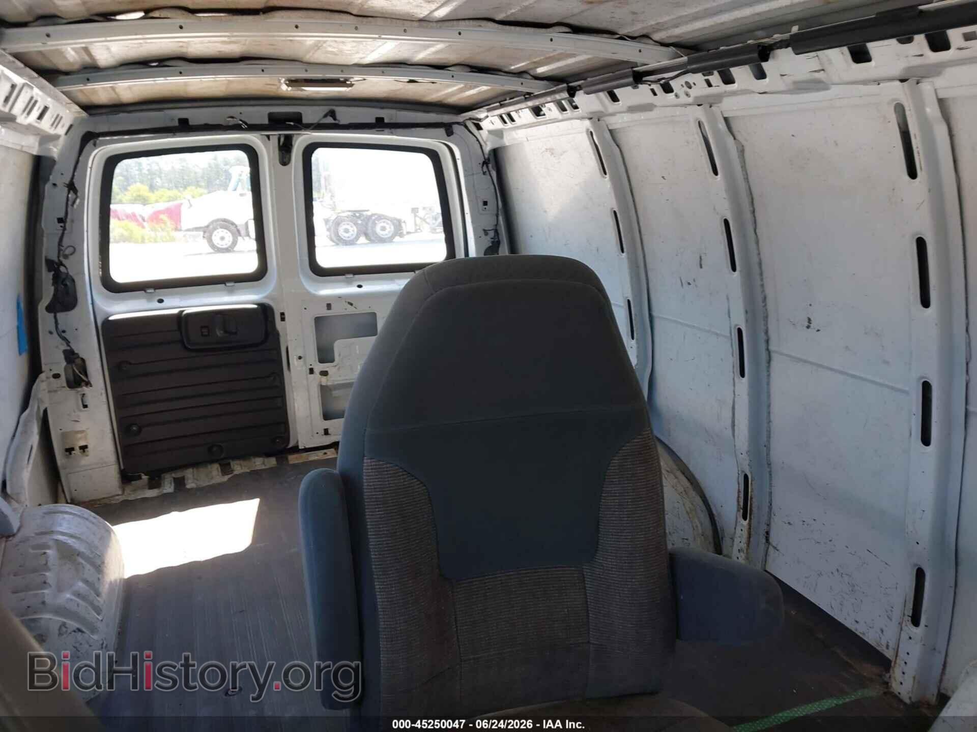 2007 GMC SAVANA - VIN: 1GTFG15X671231488 - Фото 8