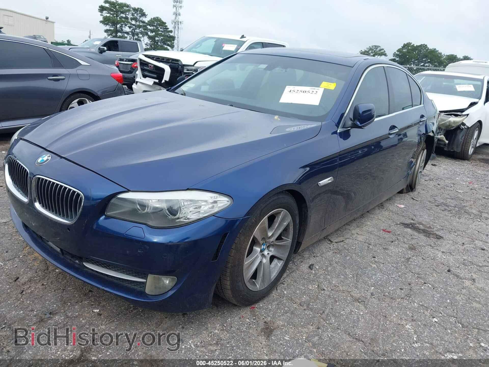 2011 BMW 528I - VIN: WBAFR1C51BC741981 - Фото 2