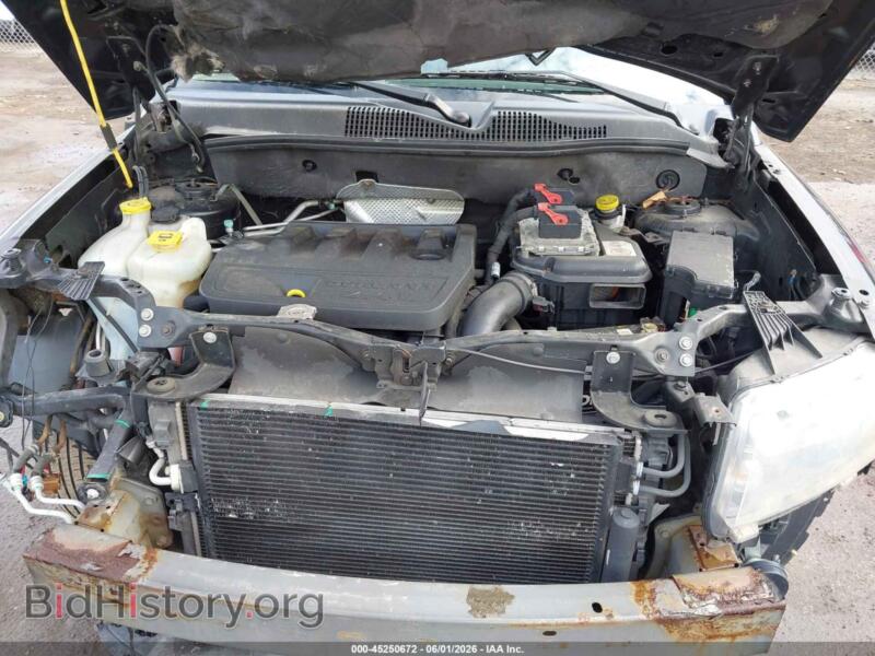 2014 Jeep COMPASS (VIN 1C4NJDBB5ED572352) — photo 10 of 12