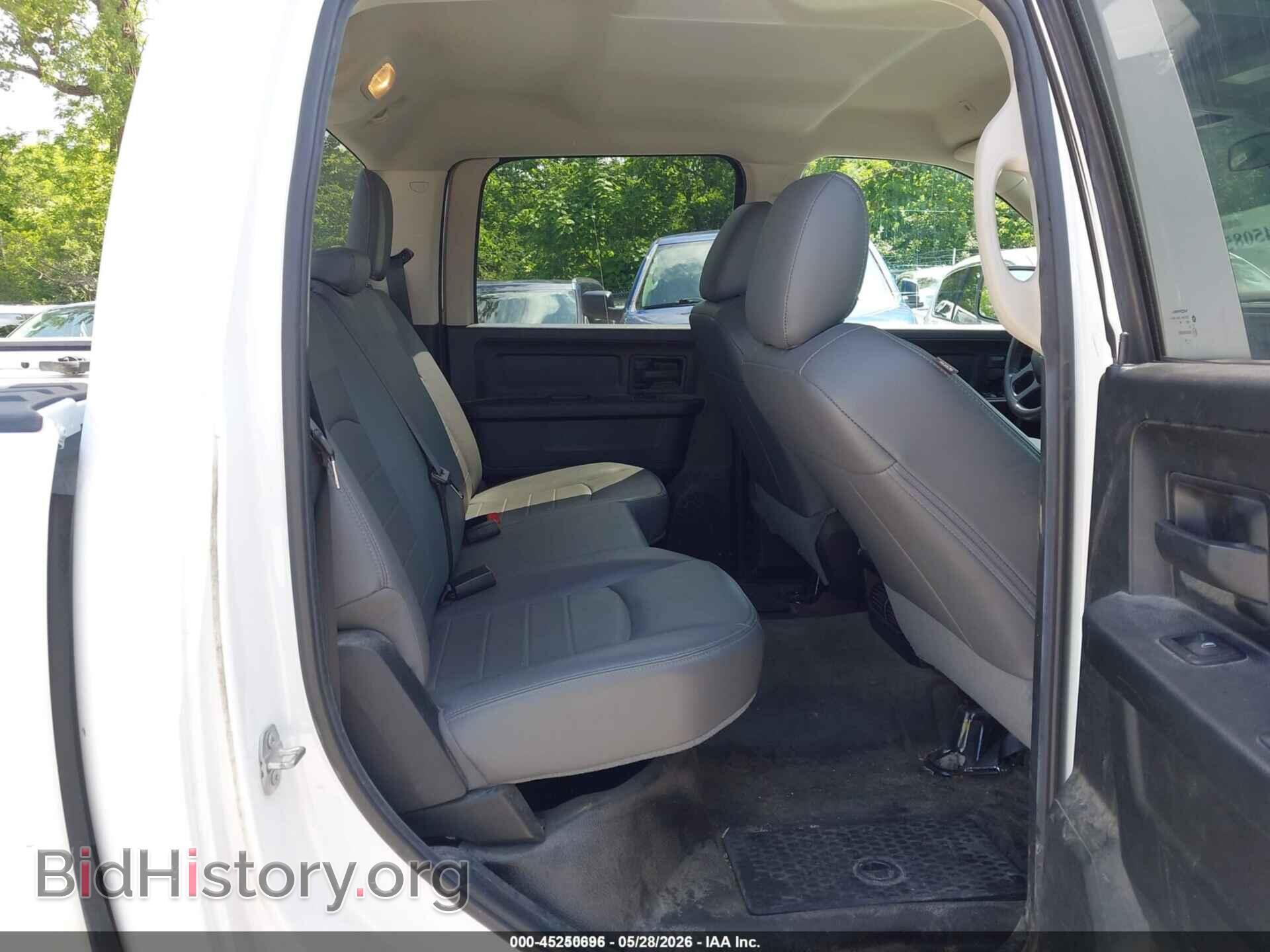 2018 RAM 1500 - VIN: 1C6RR6KG8JS303633 - Фото 8