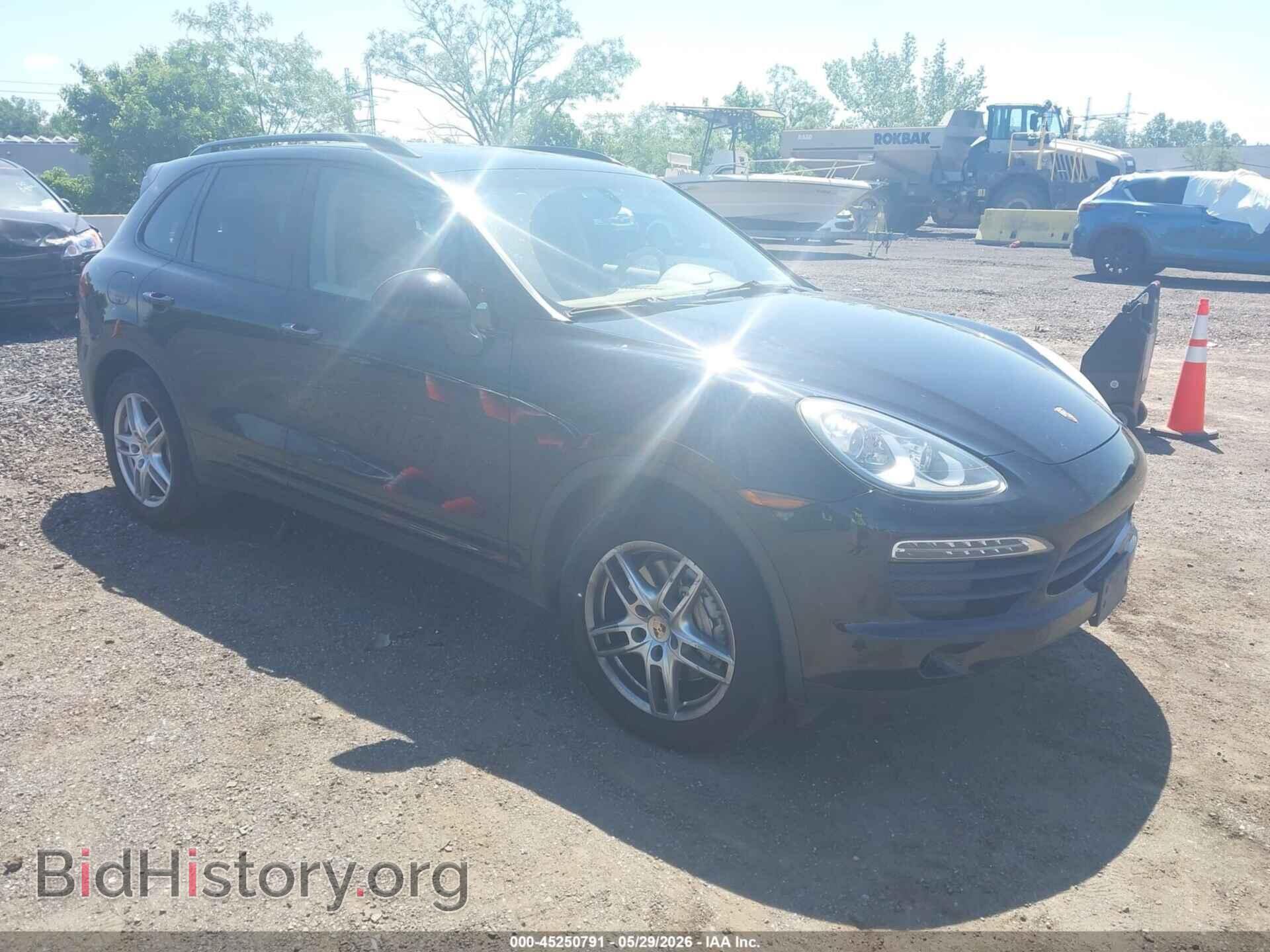 Photo WP1AB2A22CLA44934 - PORSCHE CAYENNE 2012