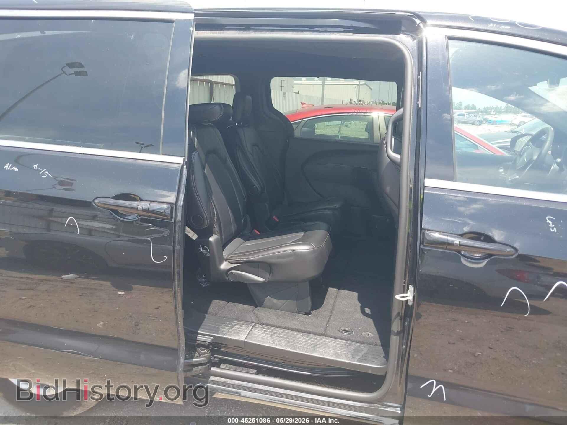 2025 CHRYSLER PACIFICA - VIN: 2C4RC1BG4SR594986 - Photo 8