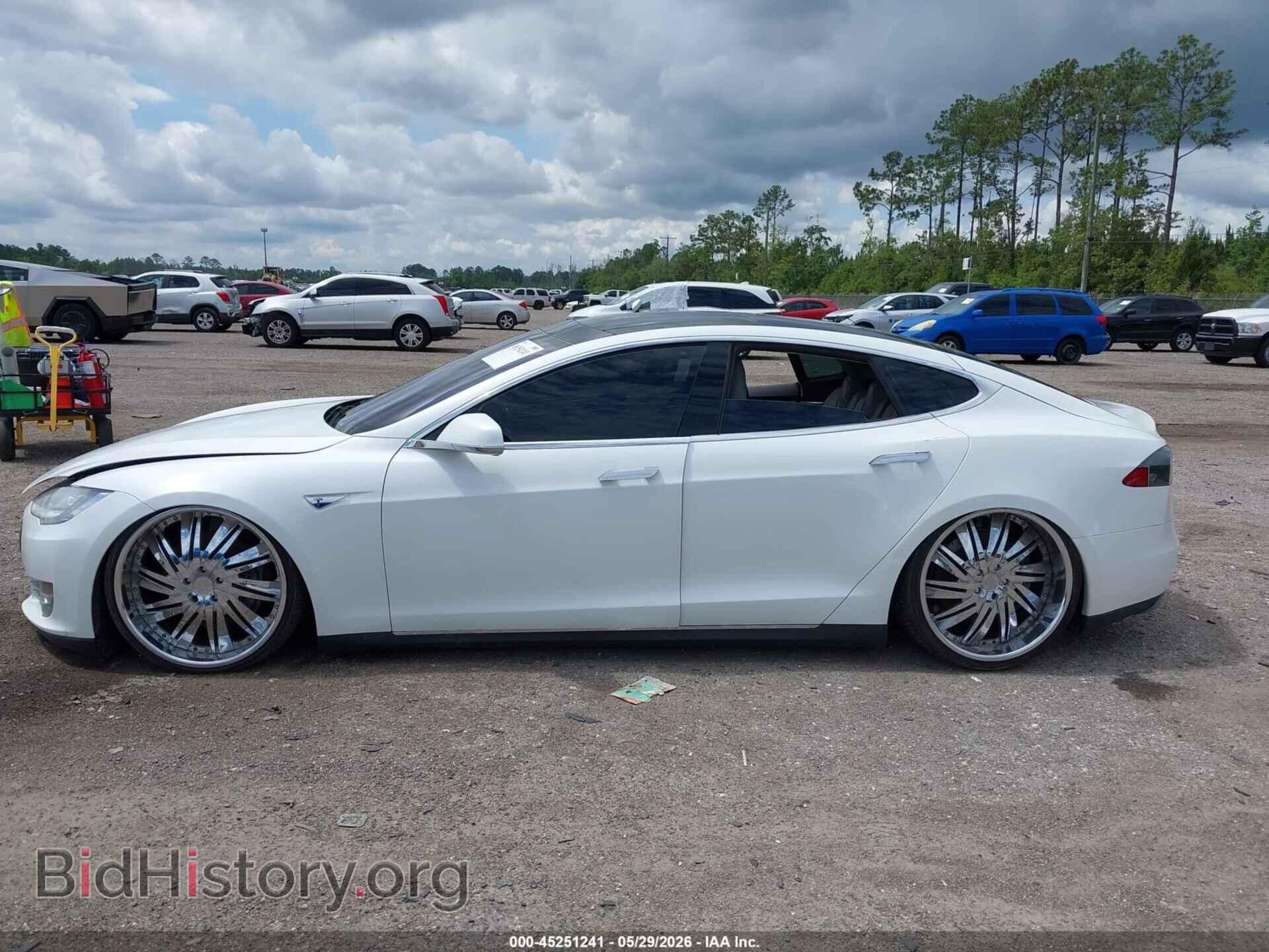 2013 TESLA MODEL S - VIN: 5YJSA1CN5DFP20811 - Photo 13