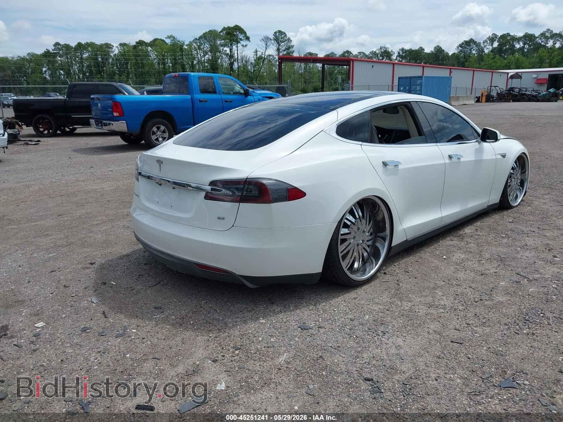 2013 TESLA MODEL S - VIN: 5YJSA1CN5DFP20811 - Photo 4