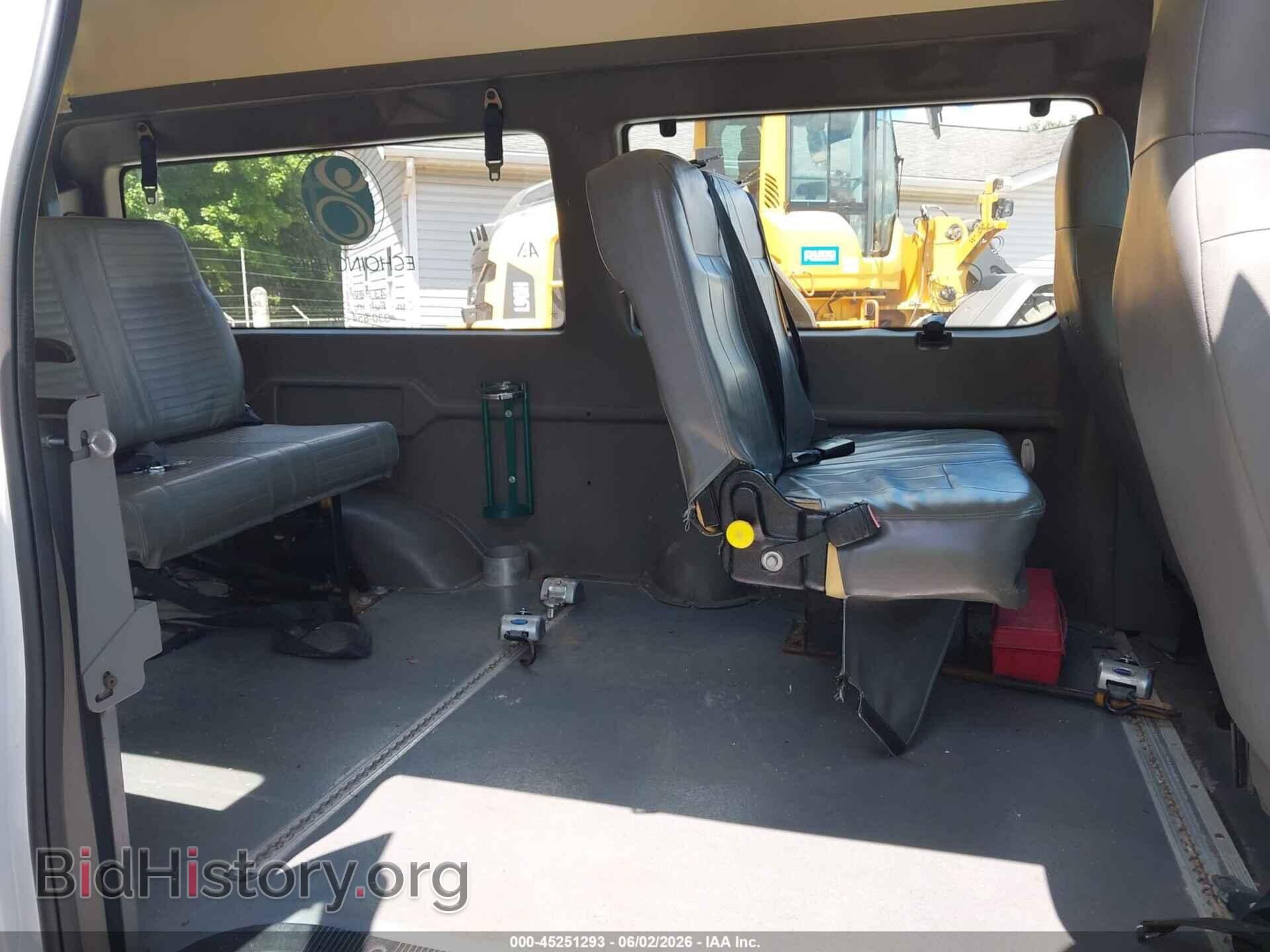 2011 FORD E-150 - VIN: 1FTNE1EW9BDA72059 - Фото 8