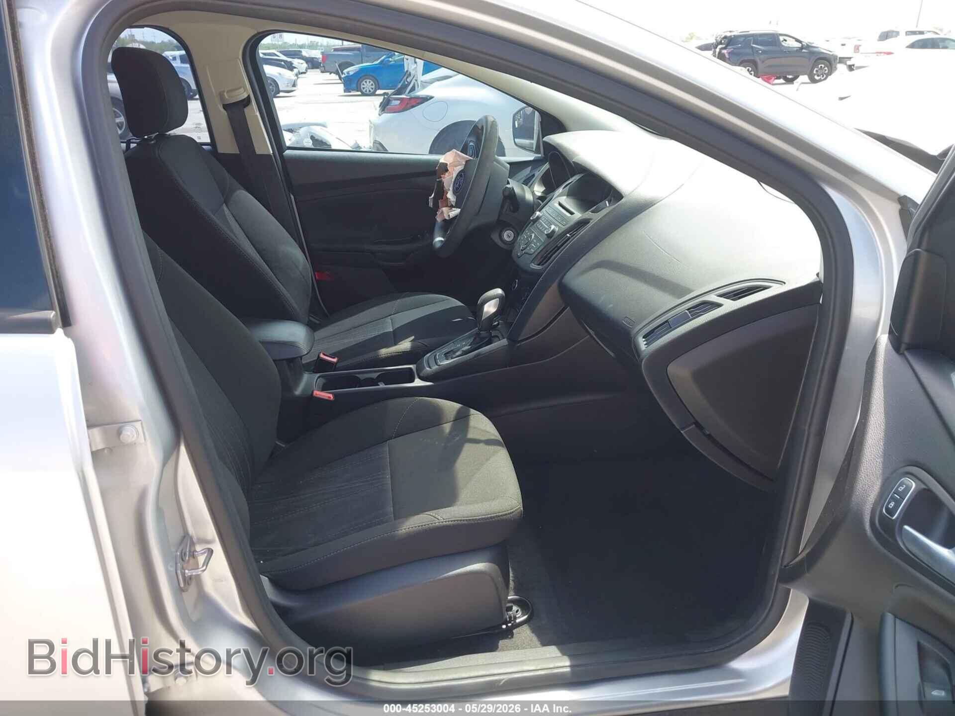 2017 FORD FOCUS - VIN: 1FADP3F2XHL214131 - Фото 5