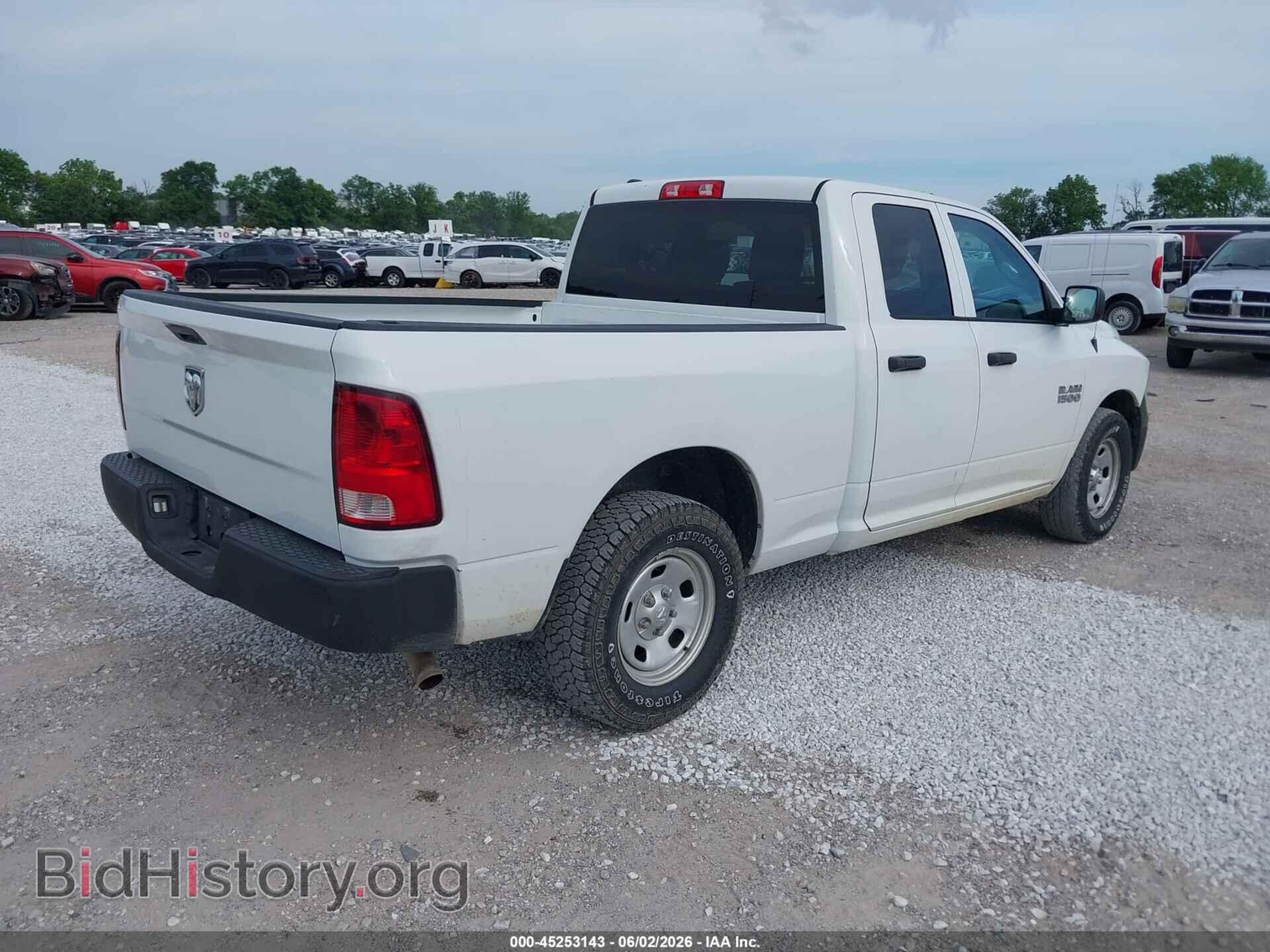 2016 RAM 1500 - VIN: 1C6RR6FG1GS375552 - Фото 4