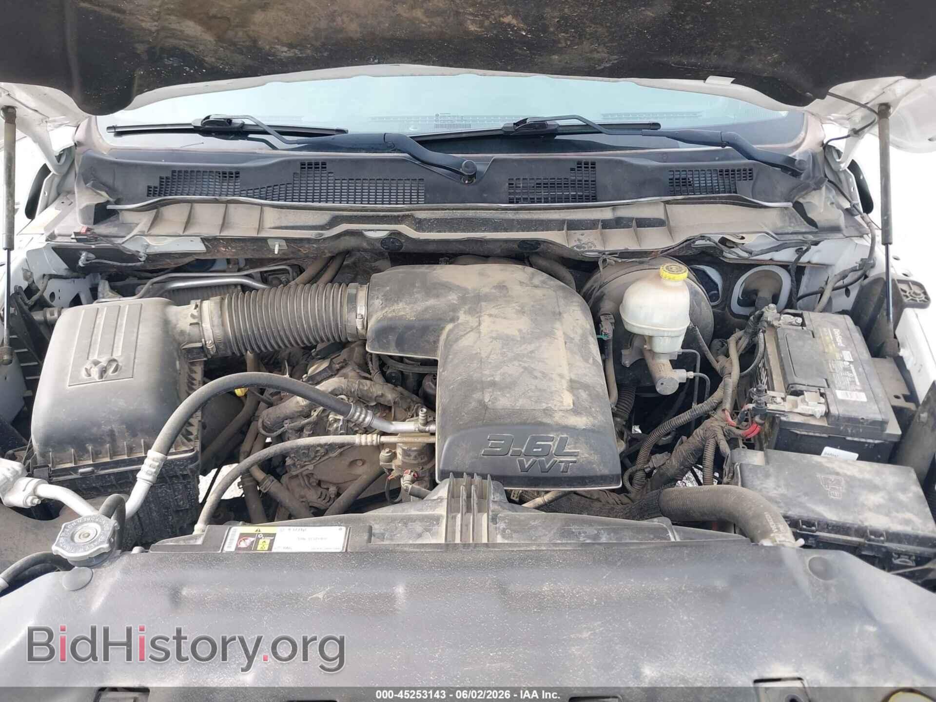 2016 RAM 1500 - VIN: 1C6RR6FG1GS375552 - Фото 10