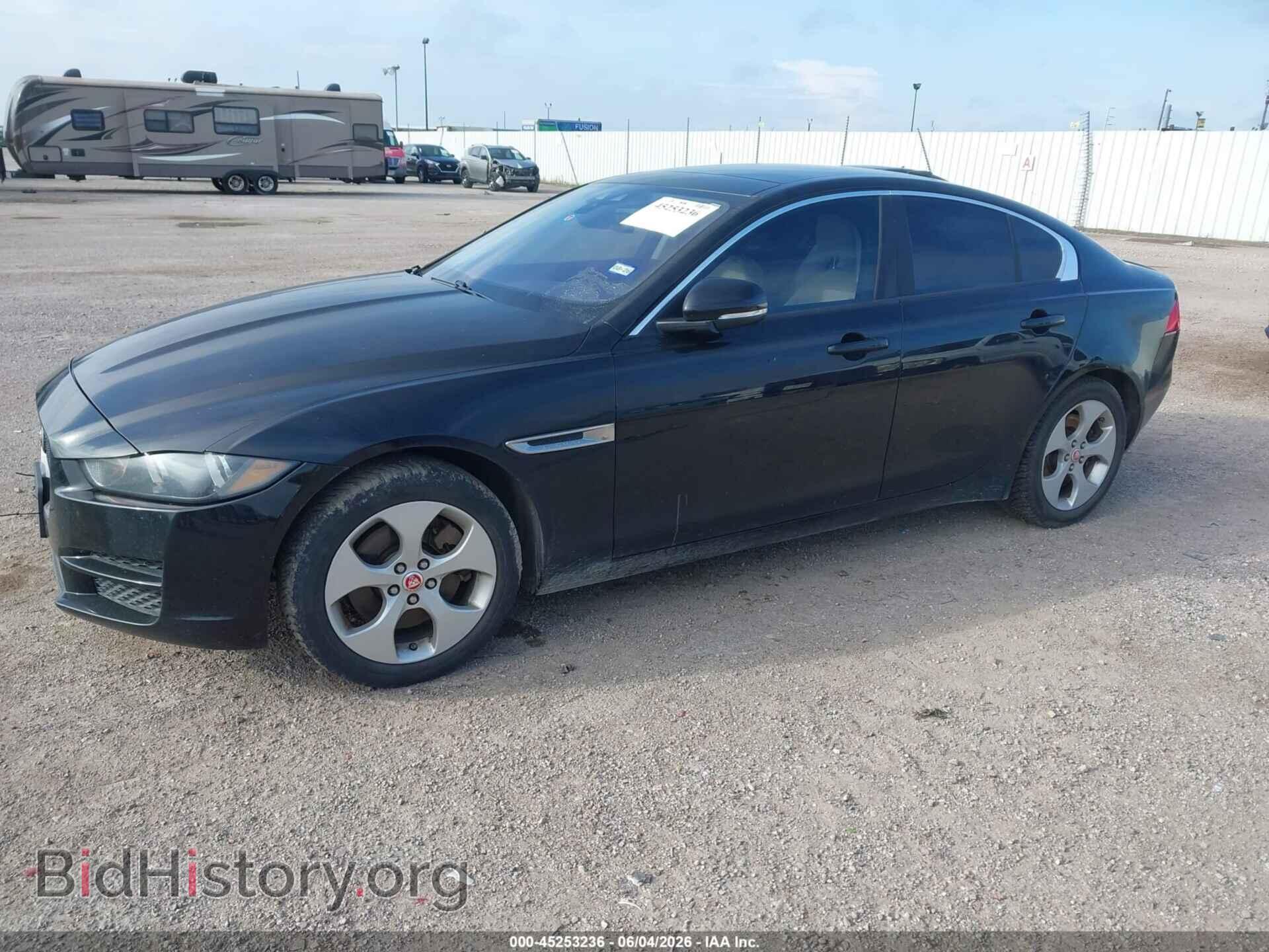 2017 JAGUAR XE - VIN: SAJAR4BG7HA968180 - Фото 2