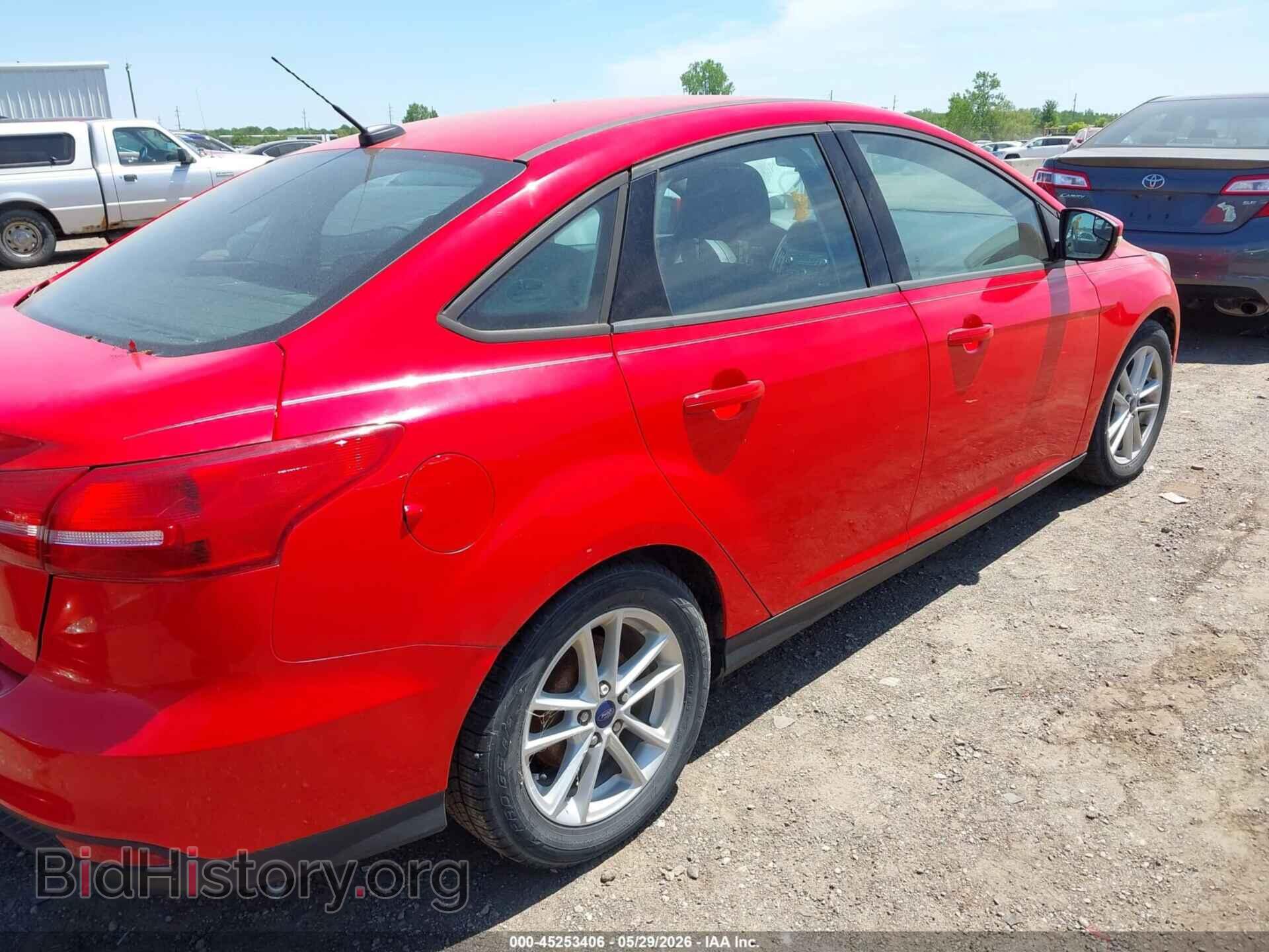 2017 FORD FOCUS - VIN: 1FADP3F21HL266649 - Photo 4