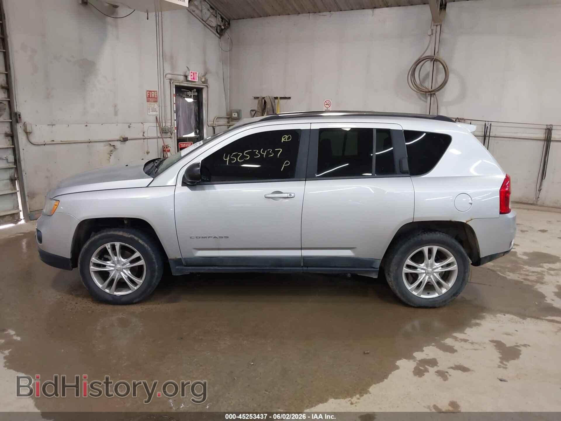 2011 JEEP COMPASS - VIN: 1J4NF1FB4BD197165 - Photo 15