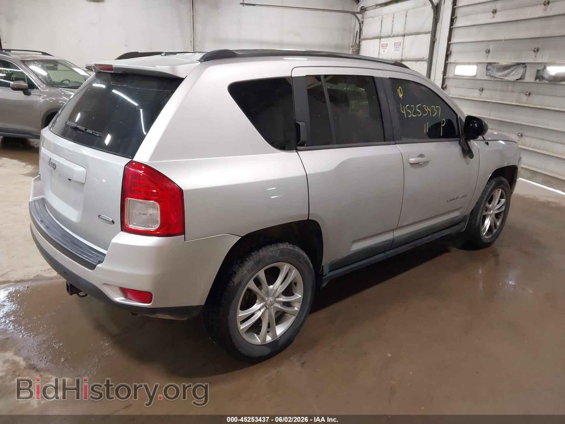 2011 JEEP COMPASS - VIN: 1J4NF1FB4BD197165 - Photo 4