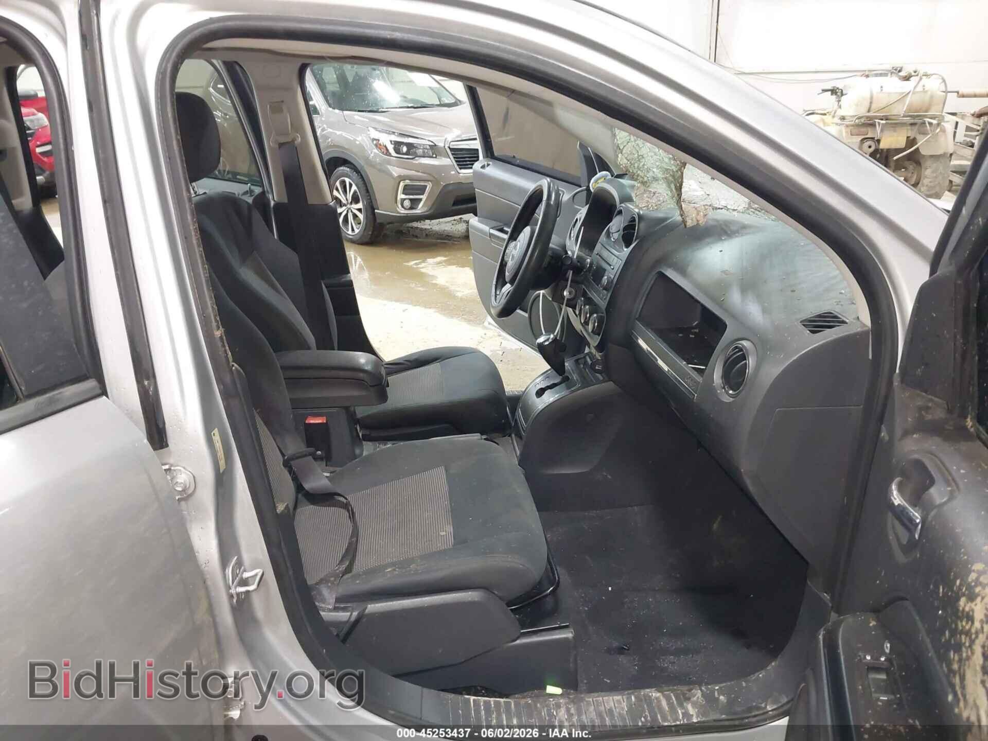 2011 JEEP COMPASS - VIN: 1J4NF1FB4BD197165 - Photo 5