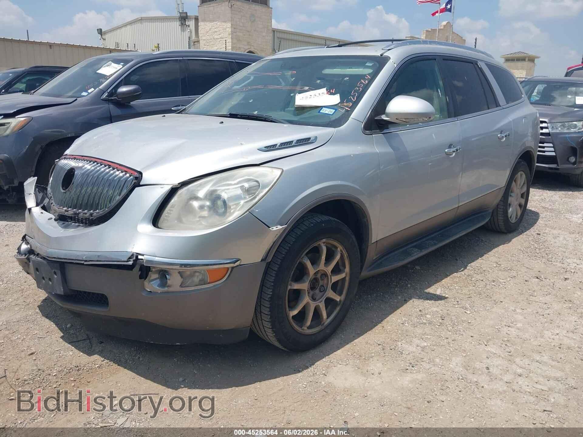 2011 BUICK ENCLAVE - VIN: 5GAKRCED1BJ416410 - Фото 2