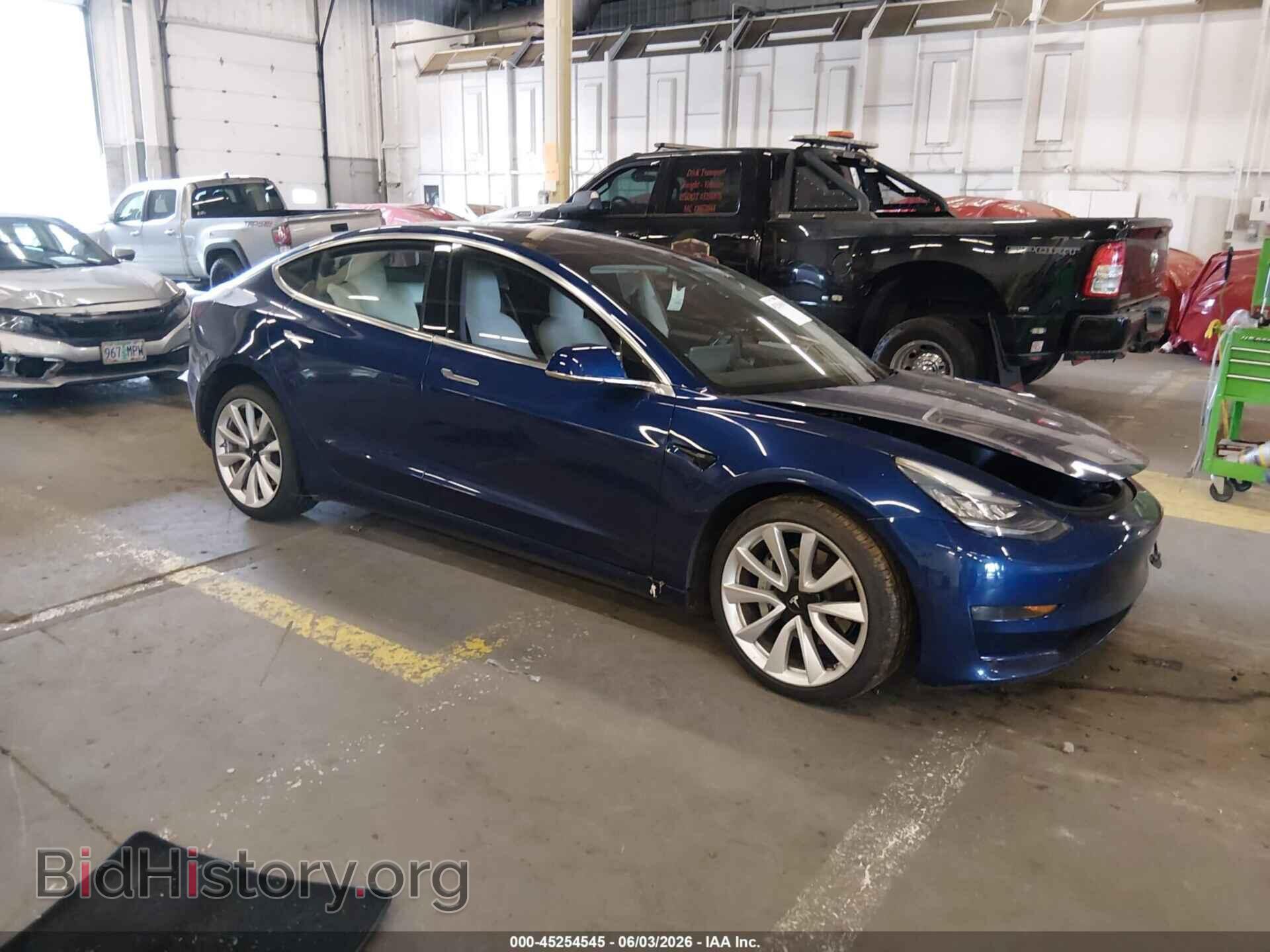 Photo 5YJ3E1EB9JF147693 - TESLA MODEL 3 2018