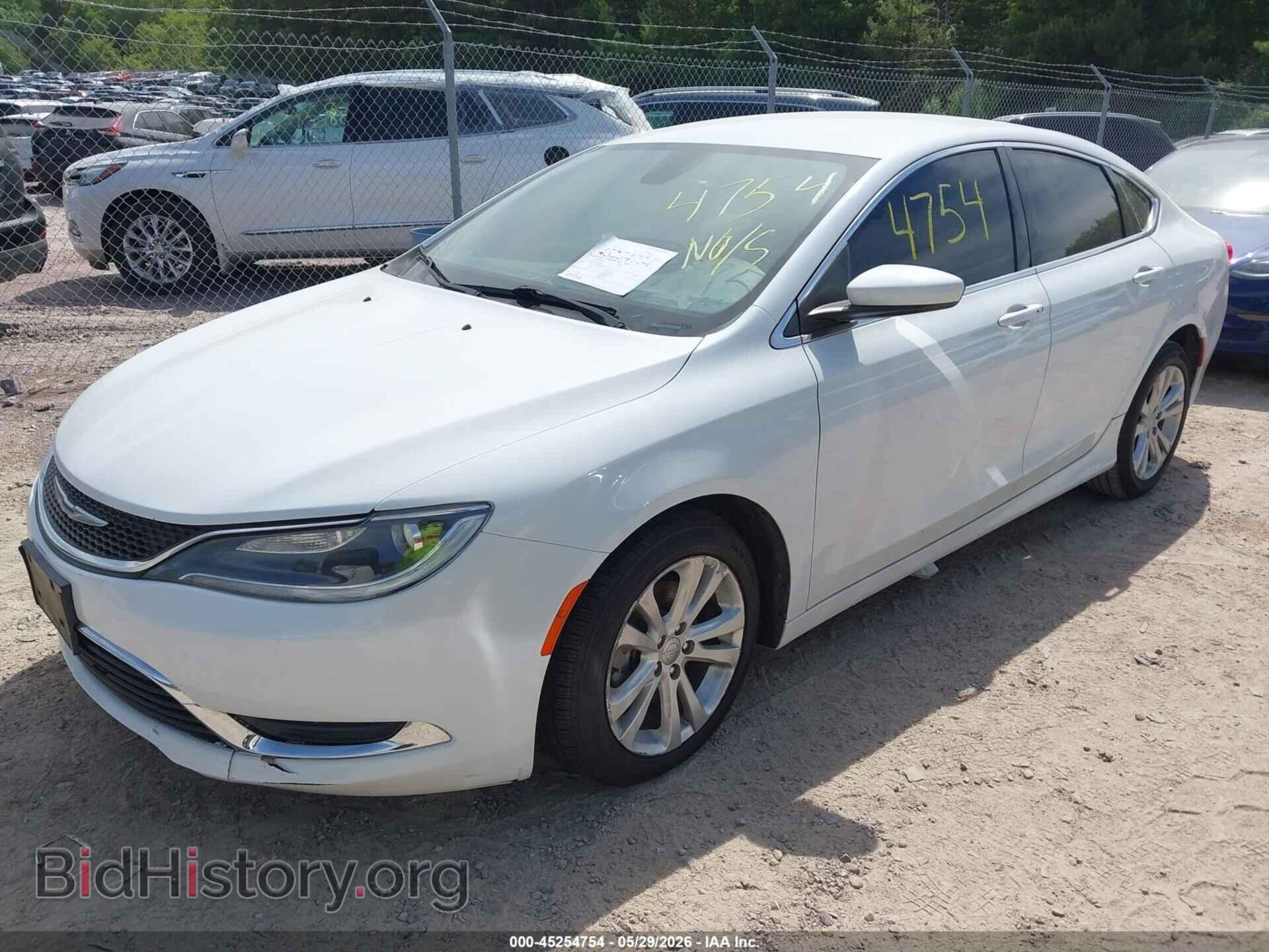 2015 CHRYSLER 200 - VIN: 1C3CCCAB3FN590782 - Фото 2