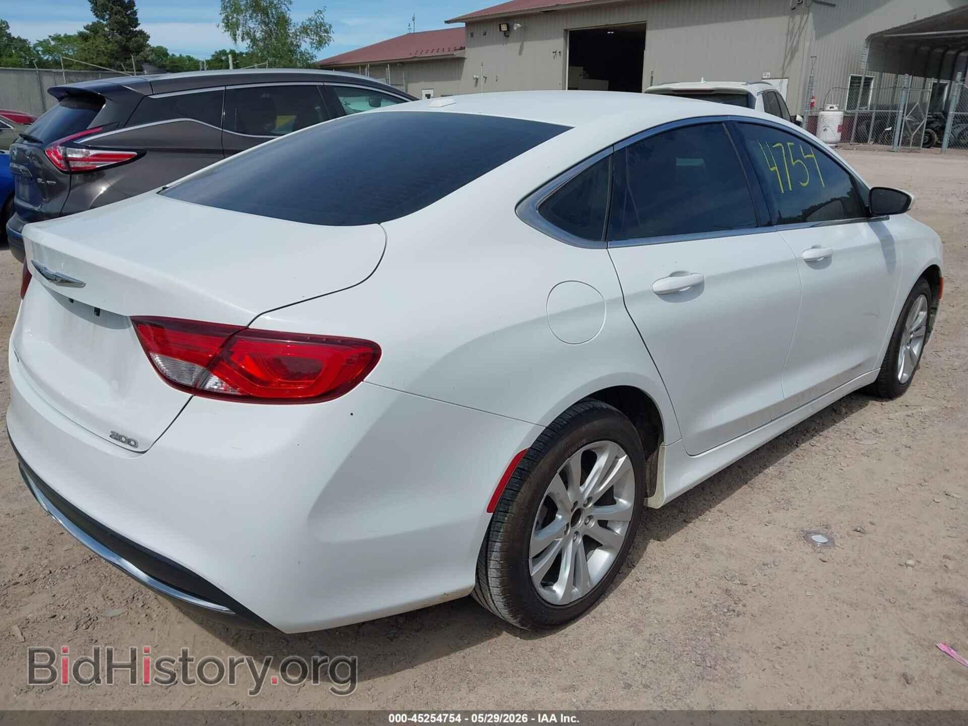 2015 CHRYSLER 200 - VIN: 1C3CCCAB3FN590782 - Фото 4