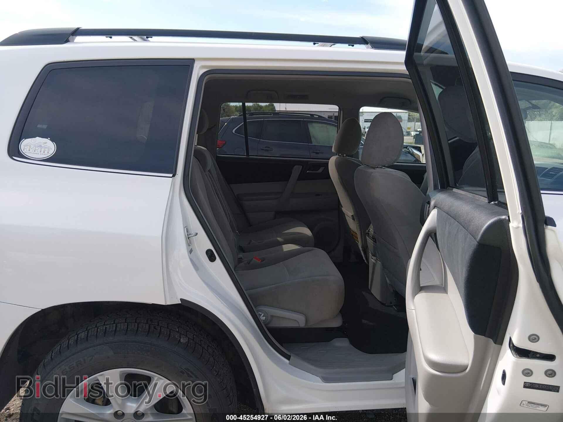 2012 TOYOTA HIGHLANDER - VIN: 5TDBK3EH2CS165696 - Фото 8