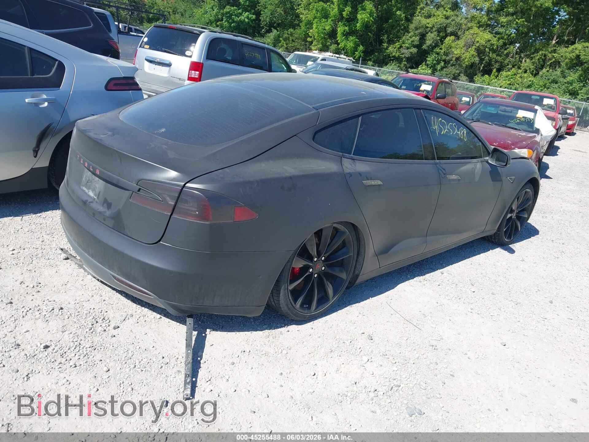 2015 TESLA MODEL S - VIN: 5YJSA1H46FF093930 - Photo 4
