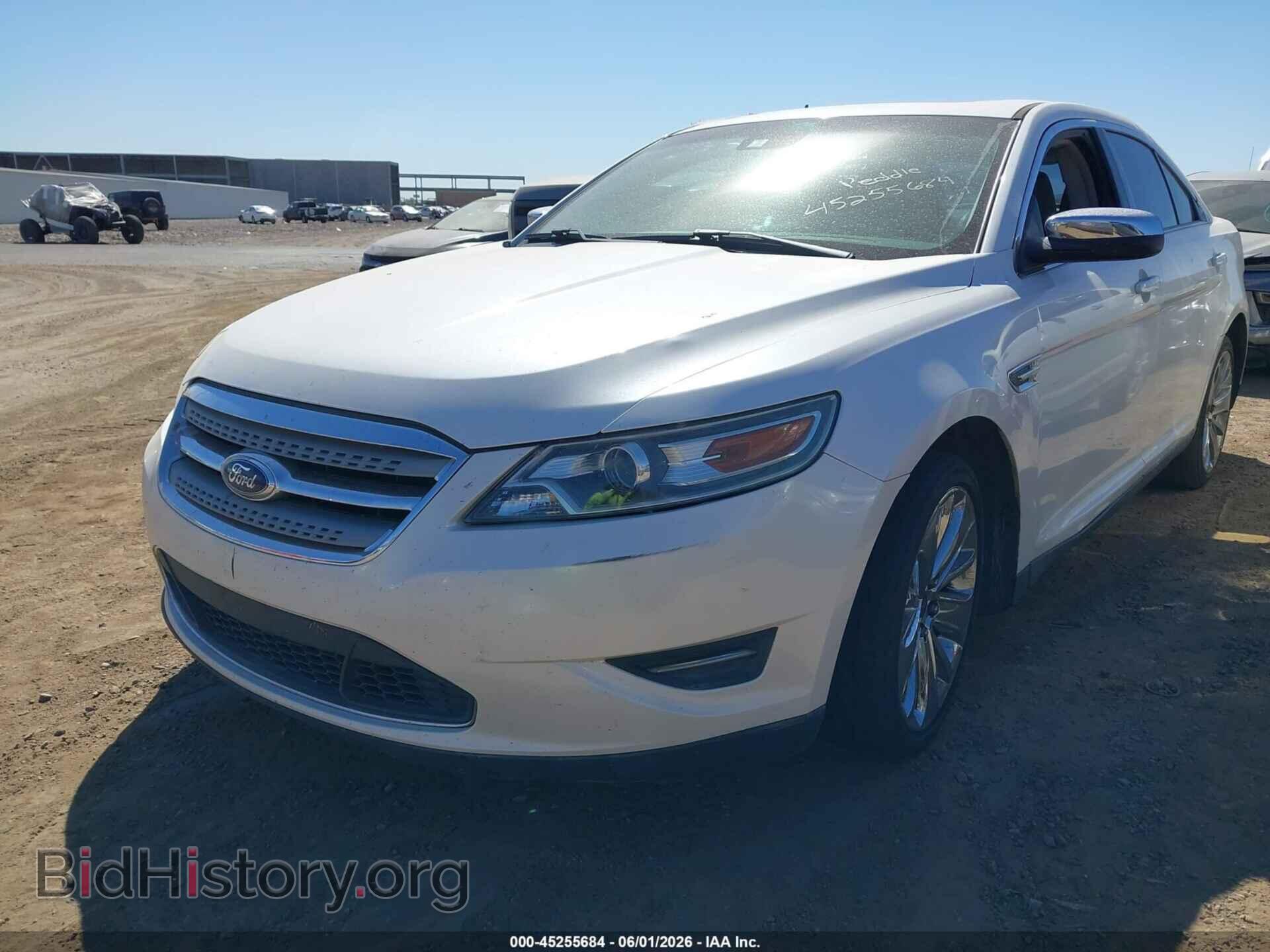 2011 FORD TAURUS - VIN: 1FAHP2FWXBG167746 - Фото 2