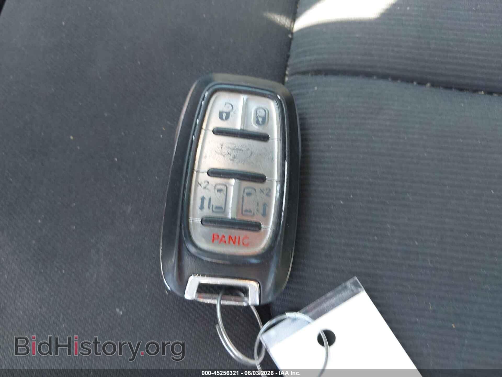 2017 CHRYSLER PACIFICA - VIN: 2C4RC1DG7HR634306 - Photo 11