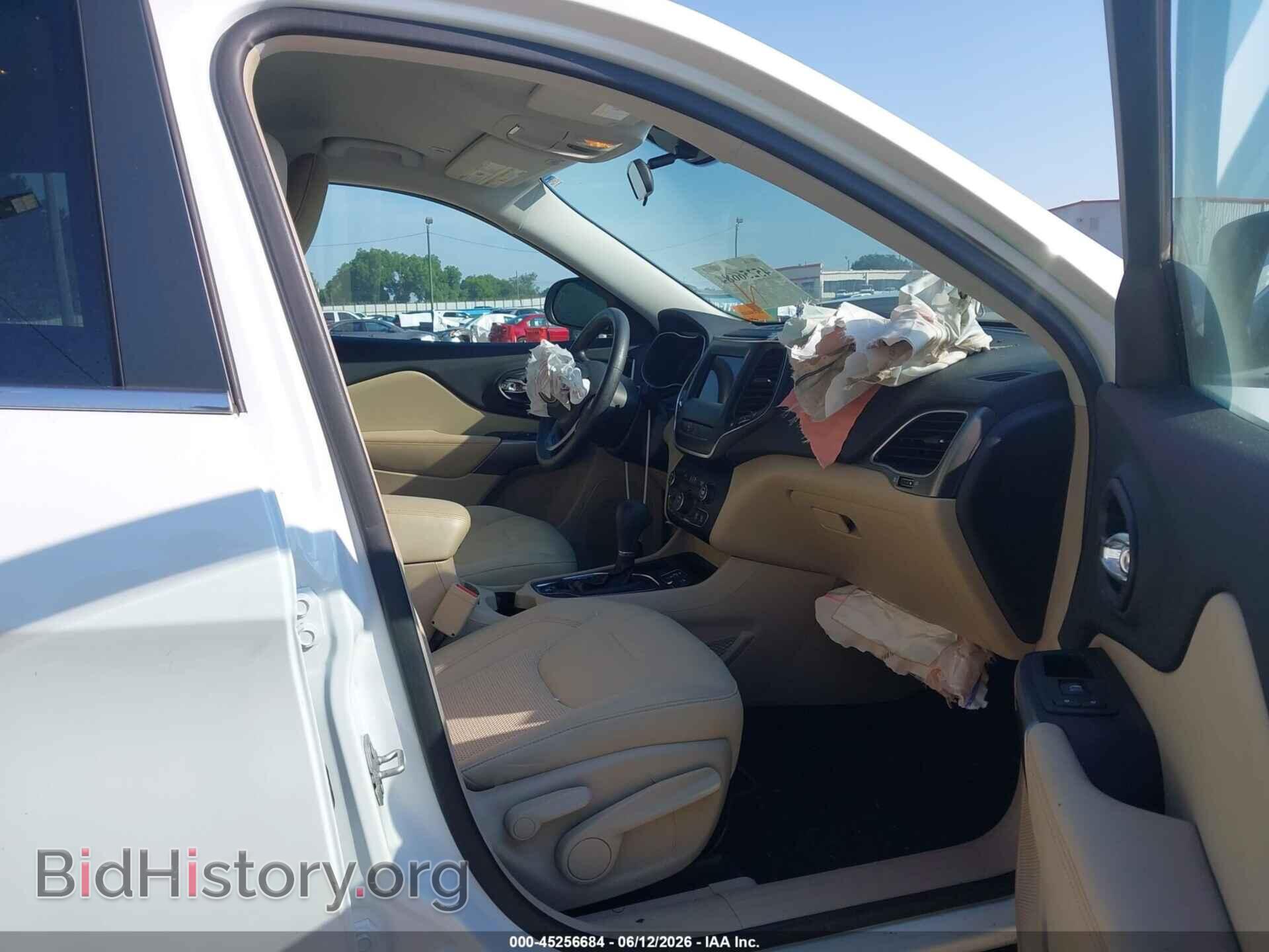 2019 JEEP CHEROKEE - VIN: 1C4PJLCB5KD370947 - Фото 5