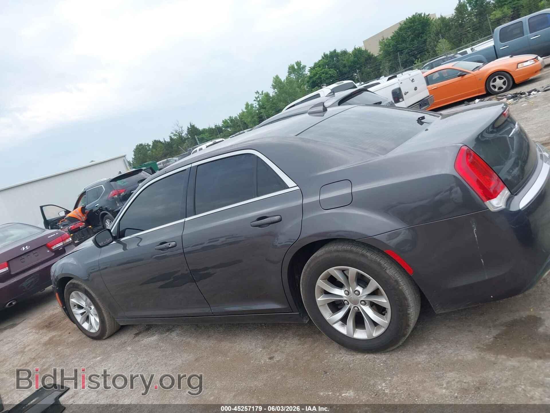 2016 CHRYSLER 300 - VIN: 2C3CCAAG7GH238248 - Фото 14
