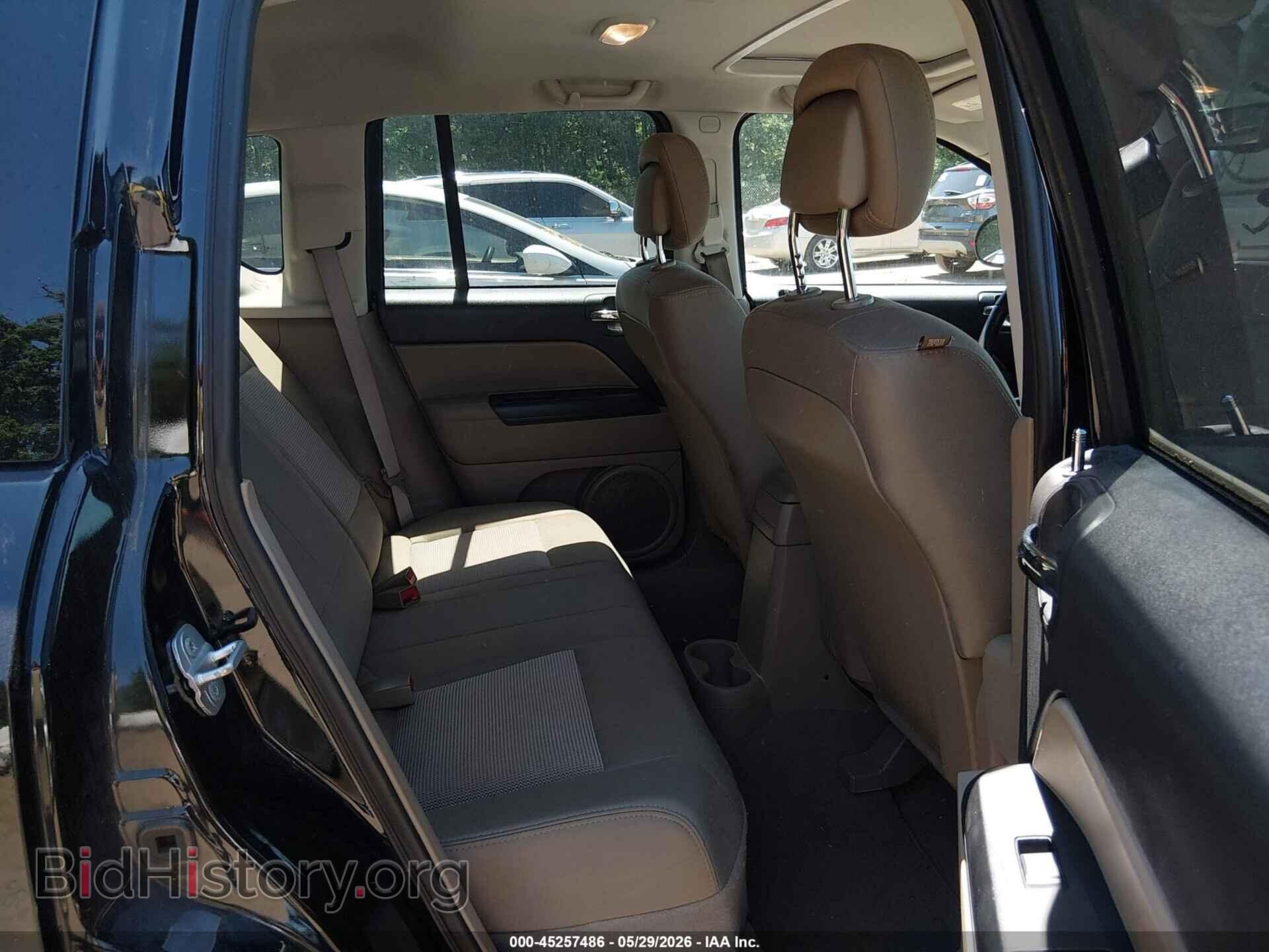 2012 JEEP COMPASS - VIN: 1C4NJDEB2CD589070 - Photo 8