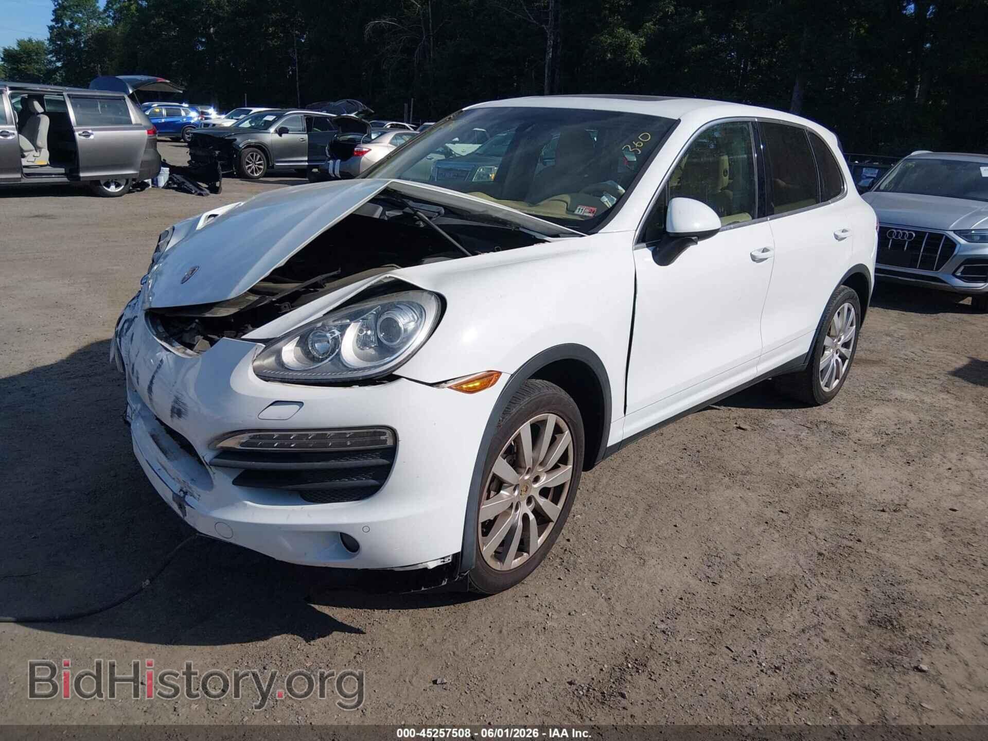 2014 PORSCHE CAYENNE - VIN: WP1AB2A24ELA58630 - Photo 2