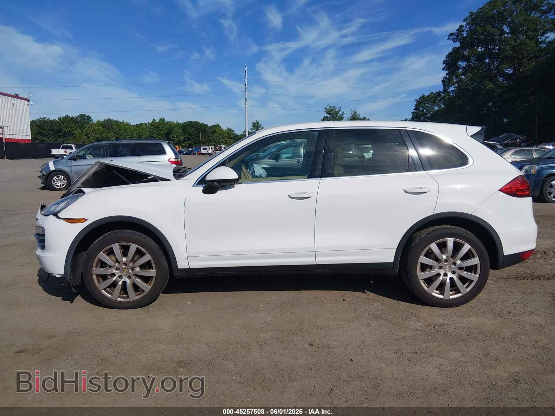2014 PORSCHE CAYENNE - VIN: WP1AB2A24ELA58630 - Photo 14
