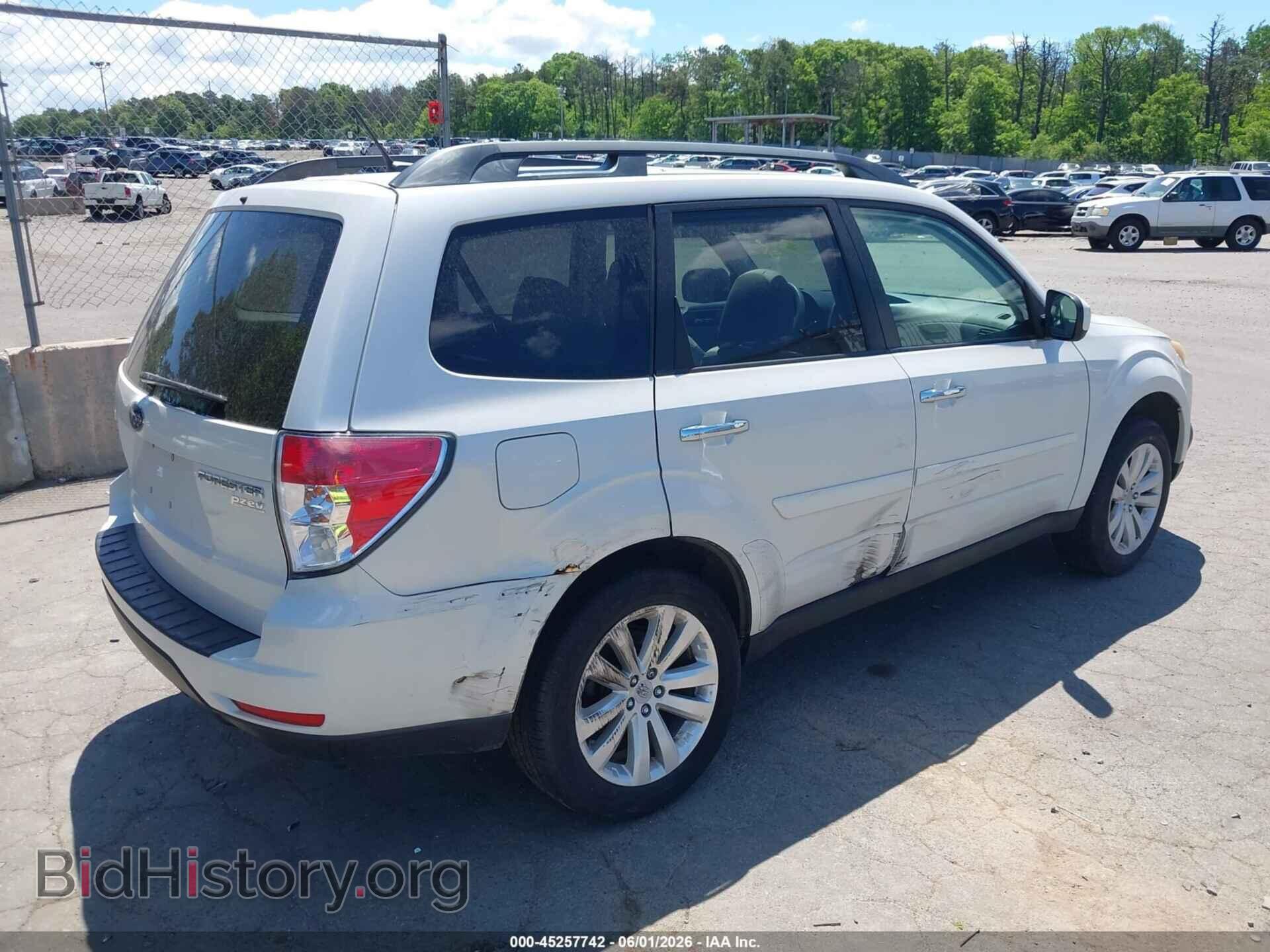 2011 SUBARU FORESTER - VIN: JF2SHADC2BH745141 - Фото 4