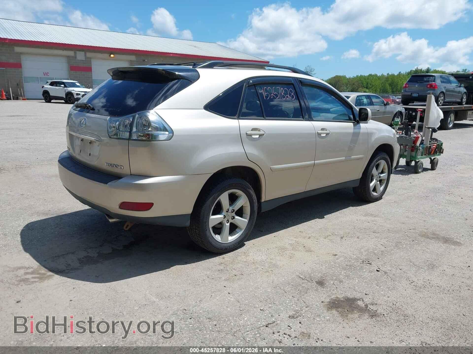 2005 LEXUS RX 330 - VIN: 2T2HA31U65C061560 - Photo 4