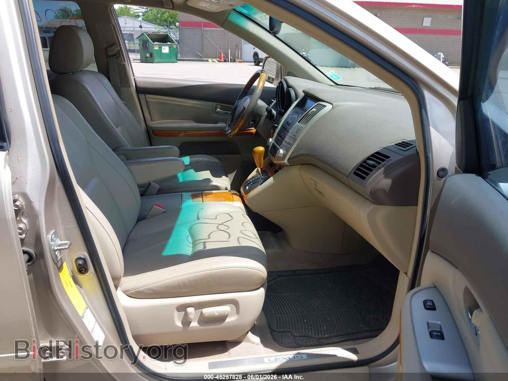 2005 LEXUS RX 330 - VIN: 2T2HA31U65C061560 - Photo 5