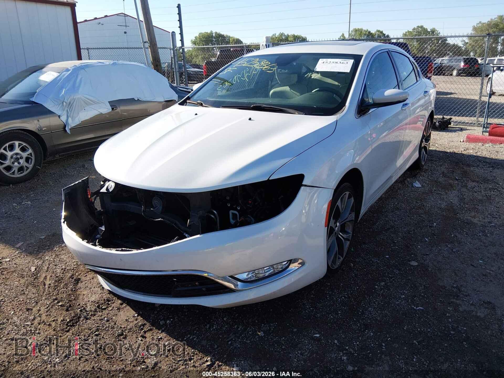 2015 CHRYSLER 200 - VIN: 1C3CCCCB6FN640958 - Фото 2