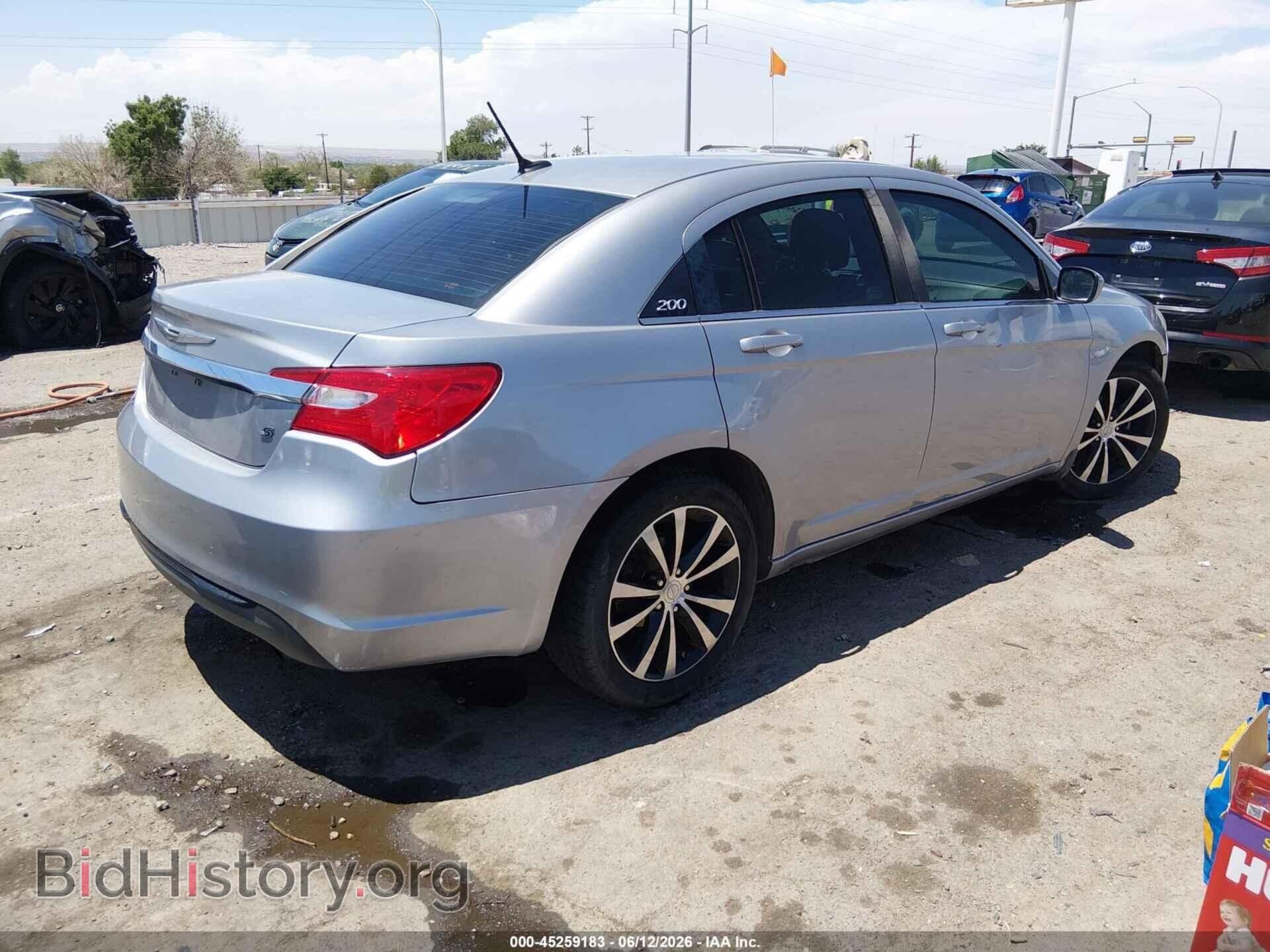 2014 CHRYSLER 200 - VIN: 1C3CCBBB2EN159017 - Фото 4