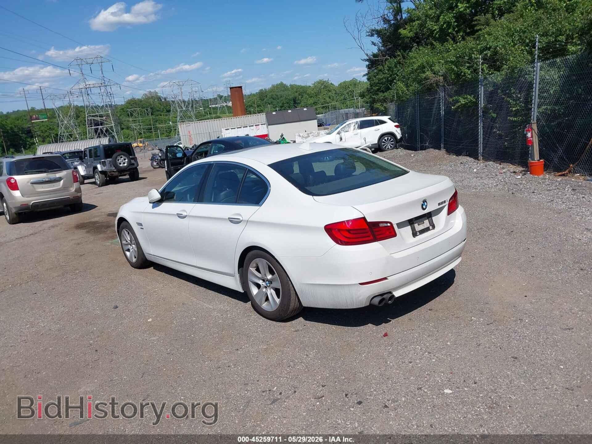 2012 BMW 528I - VIN: WBAXH5C59CDW10890 - Фото 3