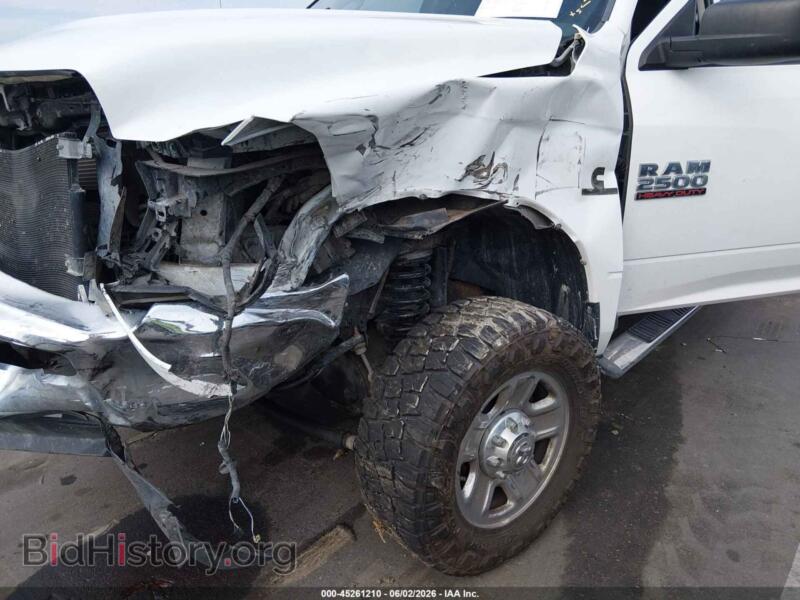 2016 RAM 2500 (VIN 3C6UR5DL5GG151759) — photo 6 of 17