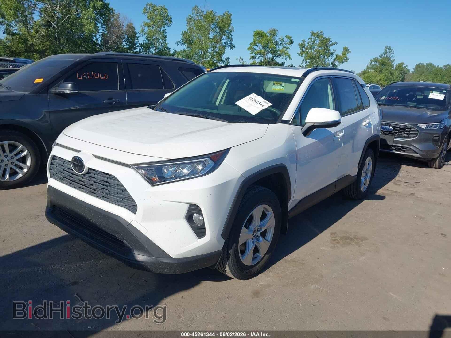 2019 TOYOTA RAV4 - VIN: JTMP1RFV8KD505136 - Фото 2