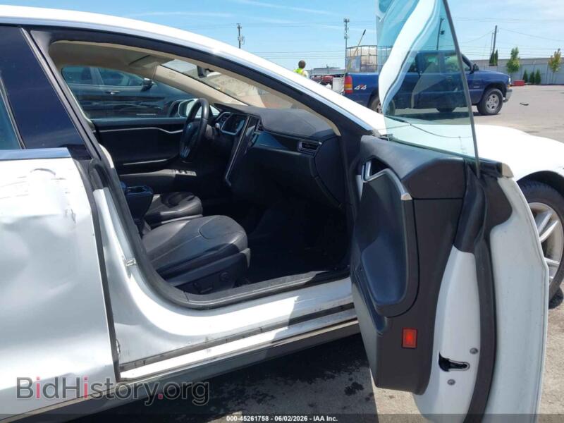 2014 Tesla MODEL S (VIN 5YJSA1H14EFP33511) — photo 5 of 18