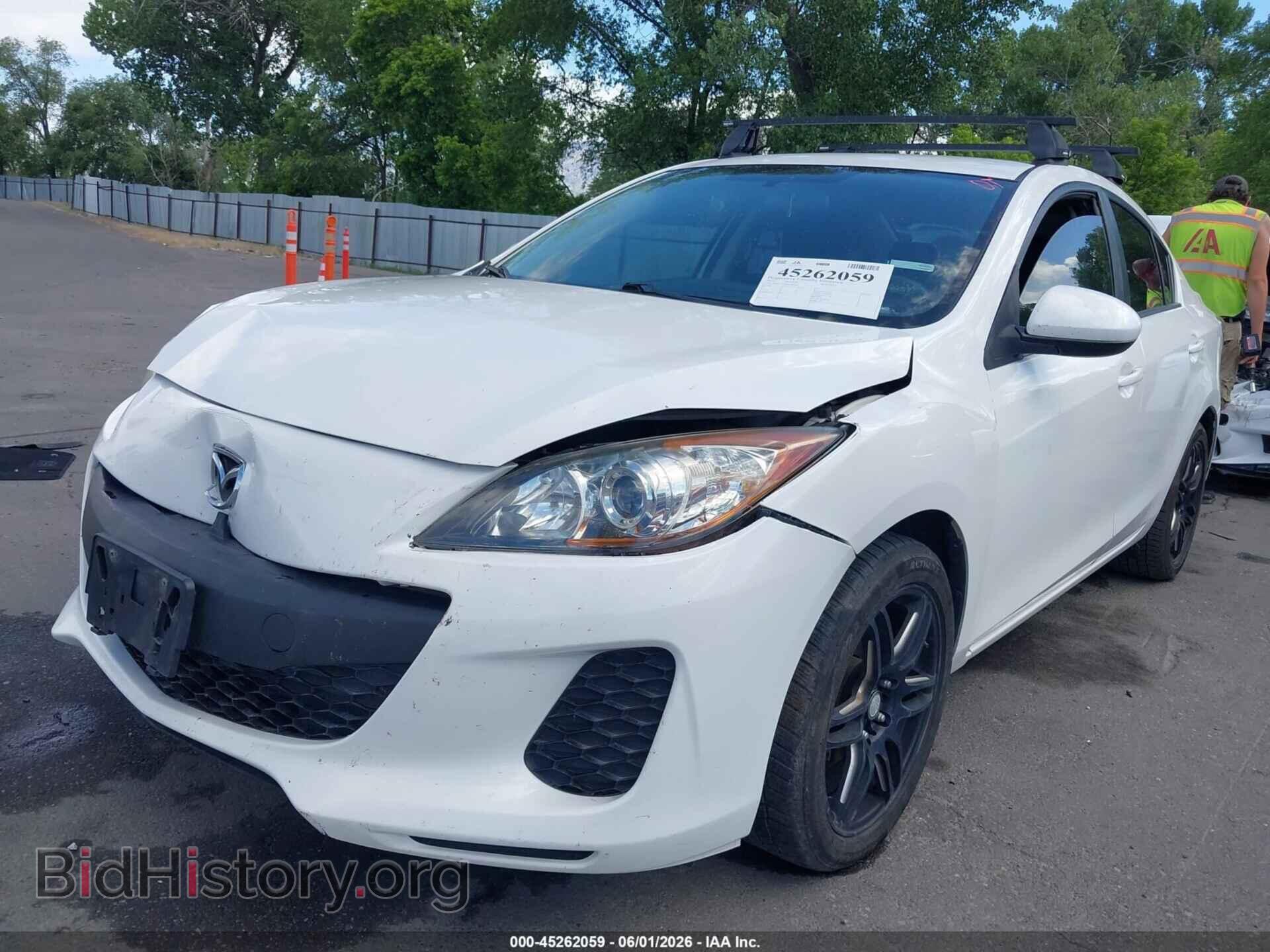 2013 MAZDA MAZDA3 - VIN: JM1BL1UP9D1782344 - Фото 2