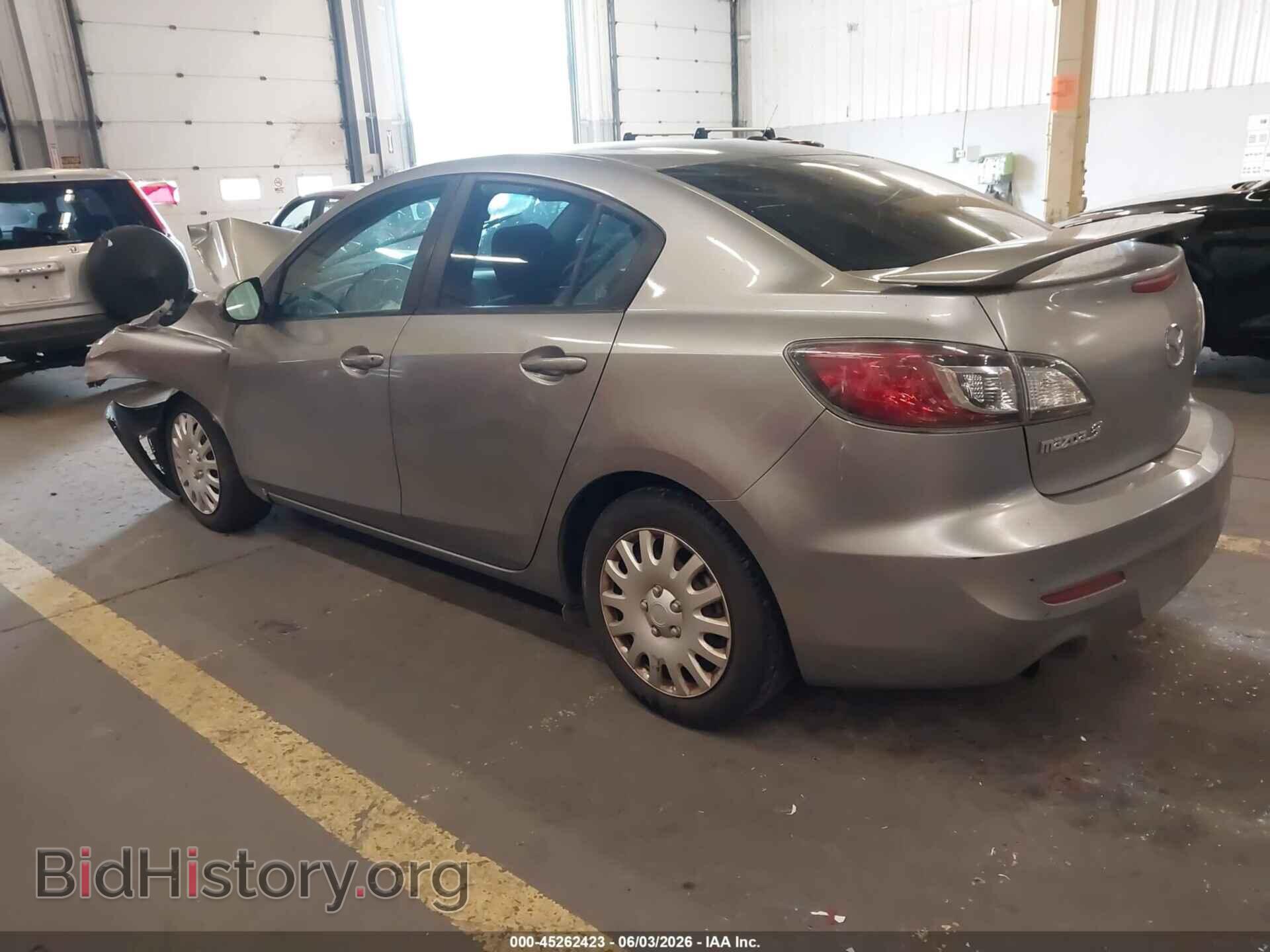 2013 MAZDA MAZDA3 - VIN: JM1BL1U82D1701774 - Фото 3